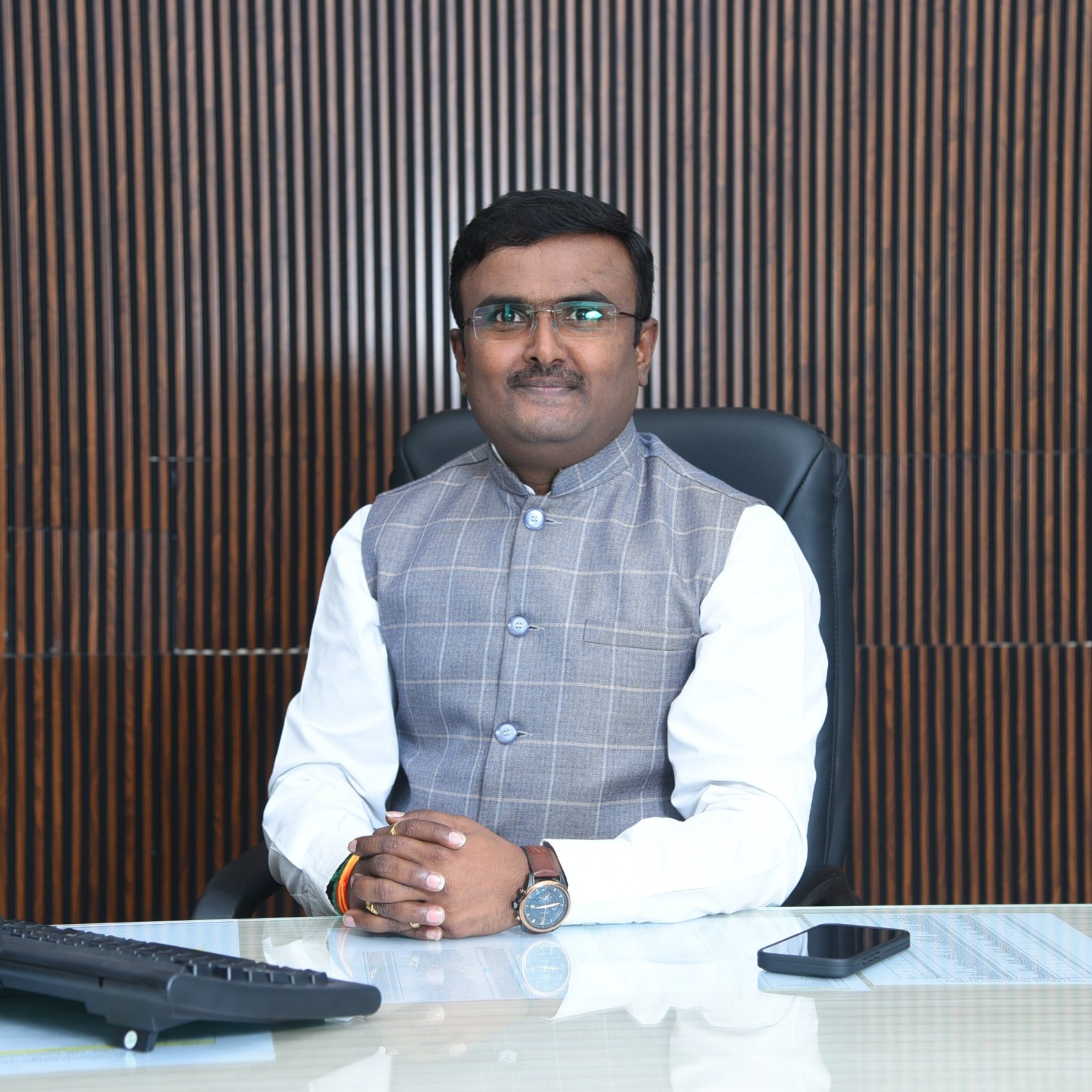 WhatsApp Image 2025-12-18 at 18.23.37 (1) (1)